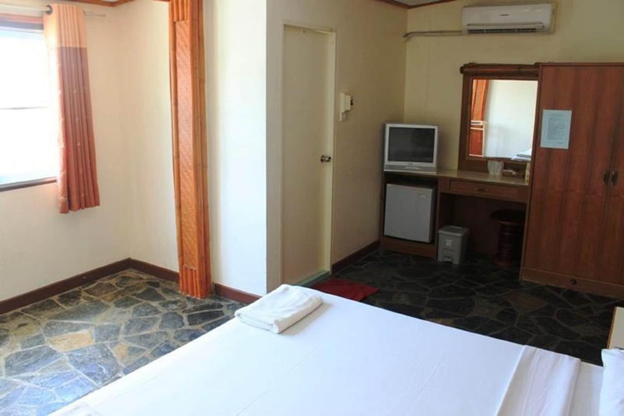 Phi Phi Inn Экстерьер фото