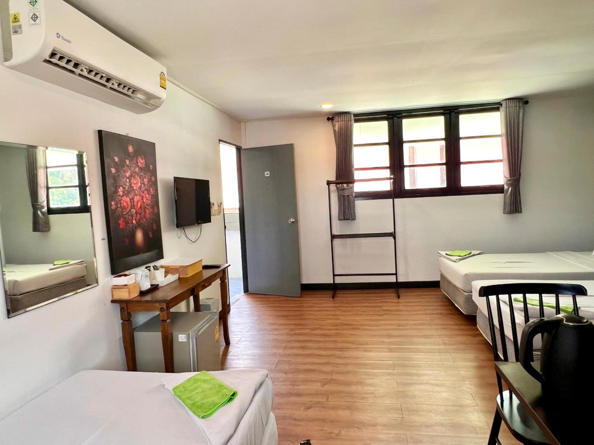 Phi Phi Inn Экстерьер фото