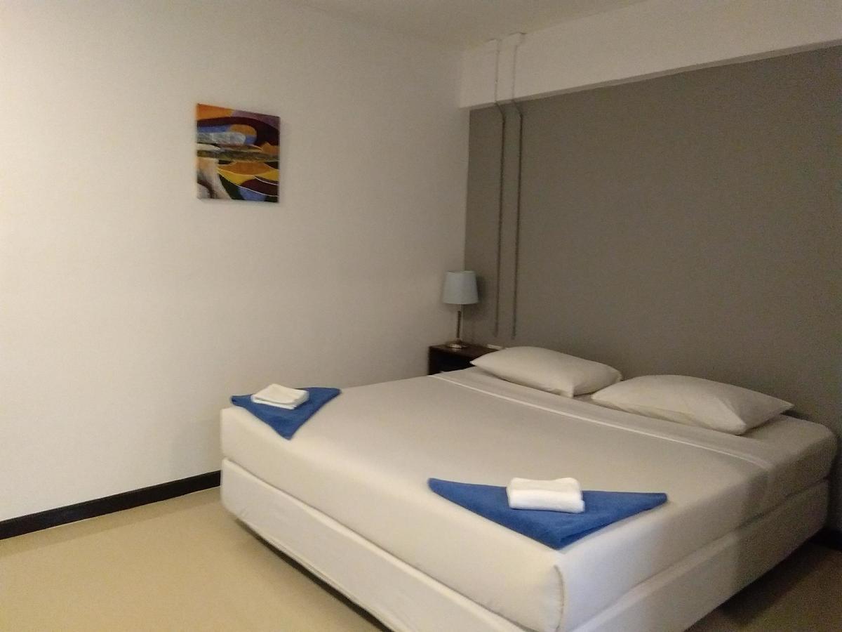 Phi Phi Inn Экстерьер фото